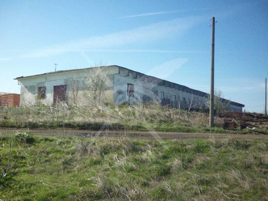 Продава се Склад в Средец - 930 кв.м за 205 €/кв.м - Снимка #2