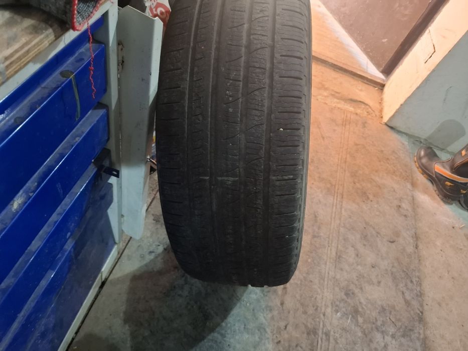 Продам шины летнее для прадо 17