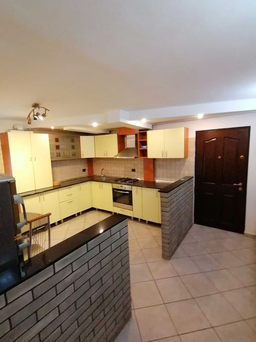 PROPRIETAR închiriez apartament 2camere spațios zona bl.Cetatii lângă Rolling, zona Bucovina