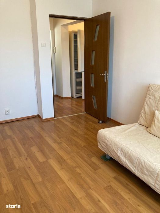 Garsonieră 35mp, mobilată, etaj 3