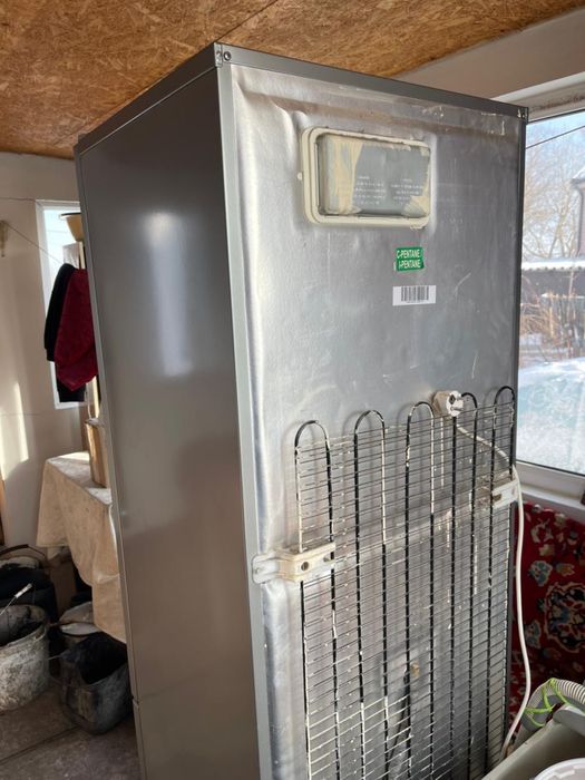 Продается холодильник.