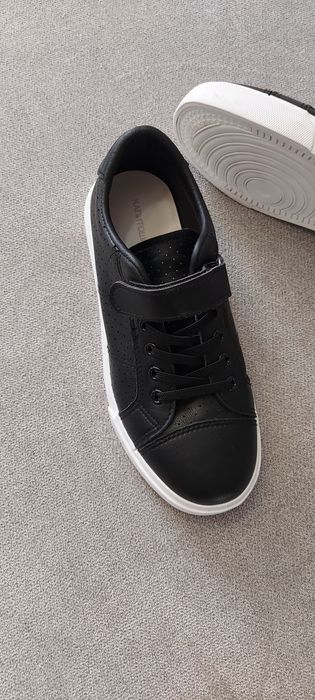 Продам кросовки новые