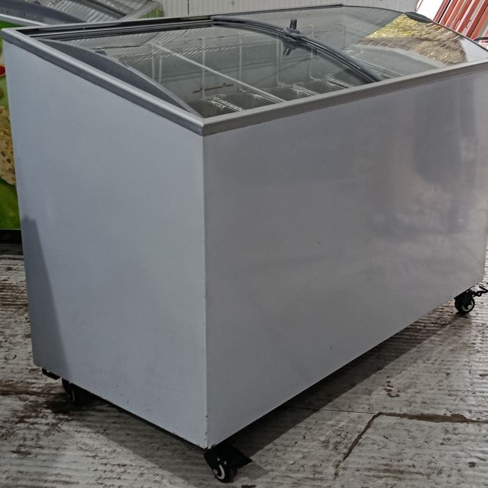 Морозильник для шарикового мороженого UGUR