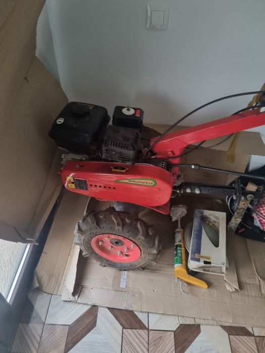 Vând motosapă preț NEGOCIABIL