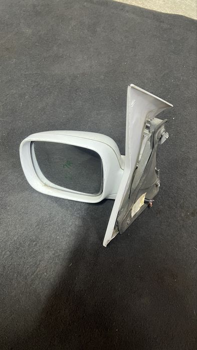 Левое зеркало Мерседес Вито