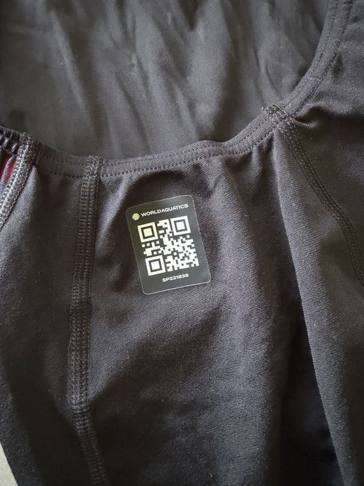 Speedo Endurance+ Max Kneeskin състезателен бански момиче 13-14г.