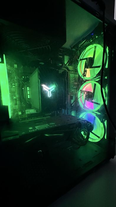 Продаю компьютер срочно