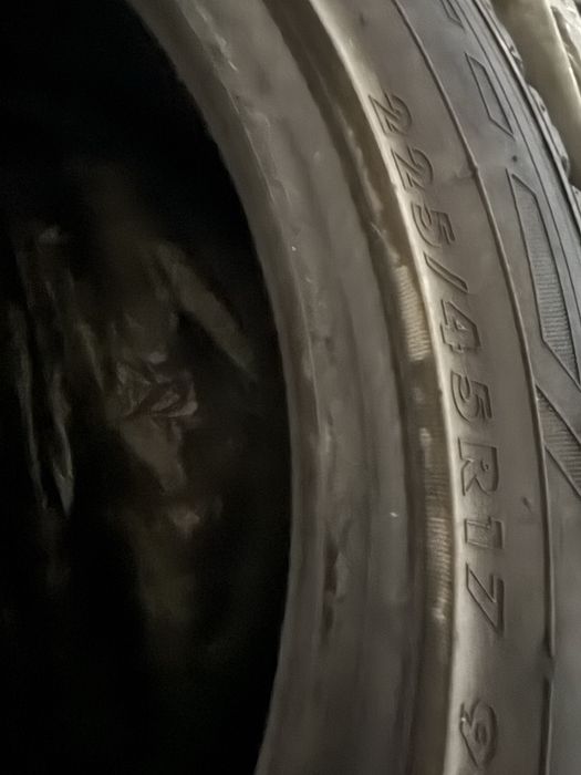 Зимние шины 225/45/17
