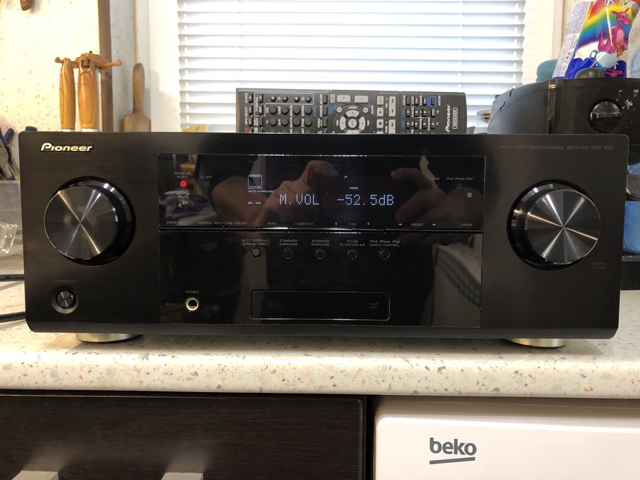 Pioneer VSX-921 resiver