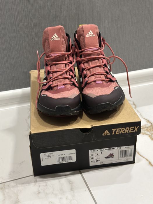 Маратонки adidas terrex
