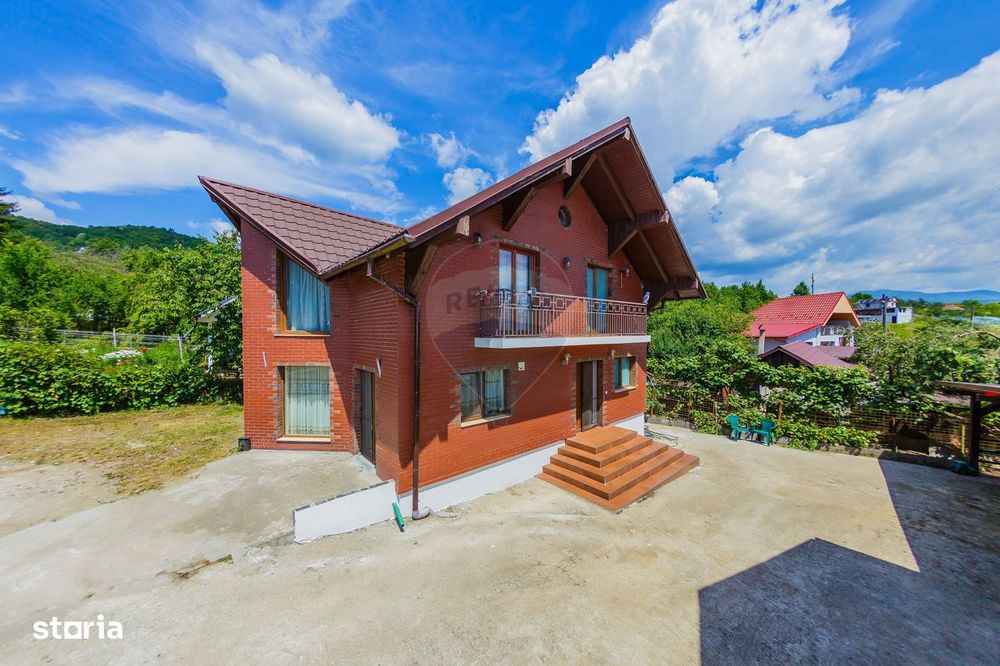 DE VANZARE vila de lux in Tautii de Sus