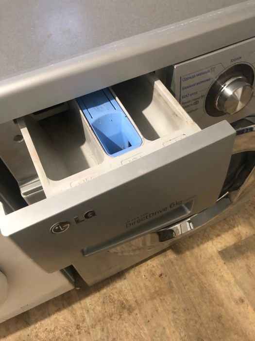 Стиральная машинка LG - 6 кг