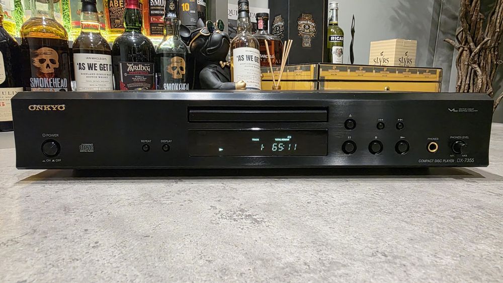 Onkyo DX-7355 – аудиофилски CD плеър, отличен звук и стабилен транспор