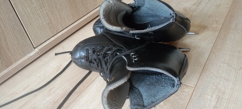 Зимни кънки за лед