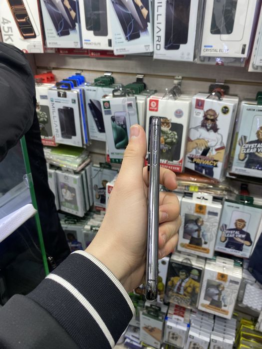 Iphone XS Max sotiladi edial