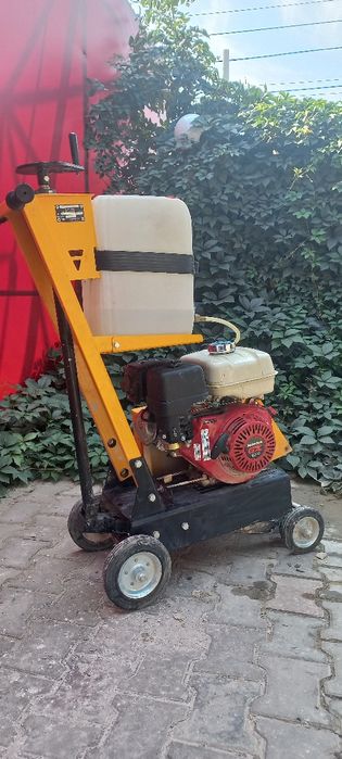 Асфальторез Бетонорез швонарезчик.