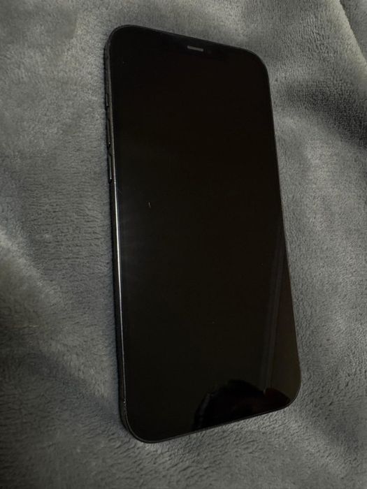 Iphone 12 pro max в иделаьном состоянии акб 78