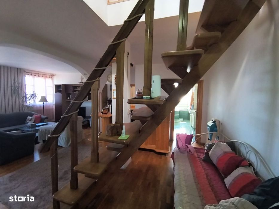 Apartament 3 camere | 120 MP | Ultracentral | Terasă + Pod | 85.000 €