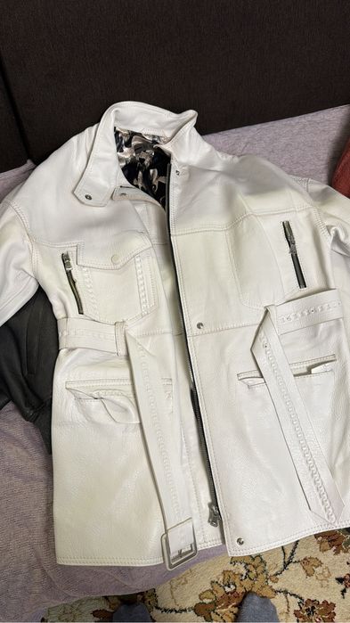 Стильная кожанная куртка