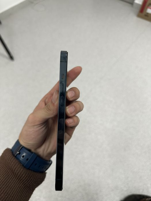 Iphone 11 pro max 77%