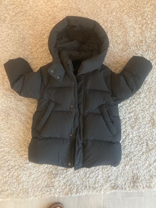 Черно пухено яке Zara – за деца 3–4