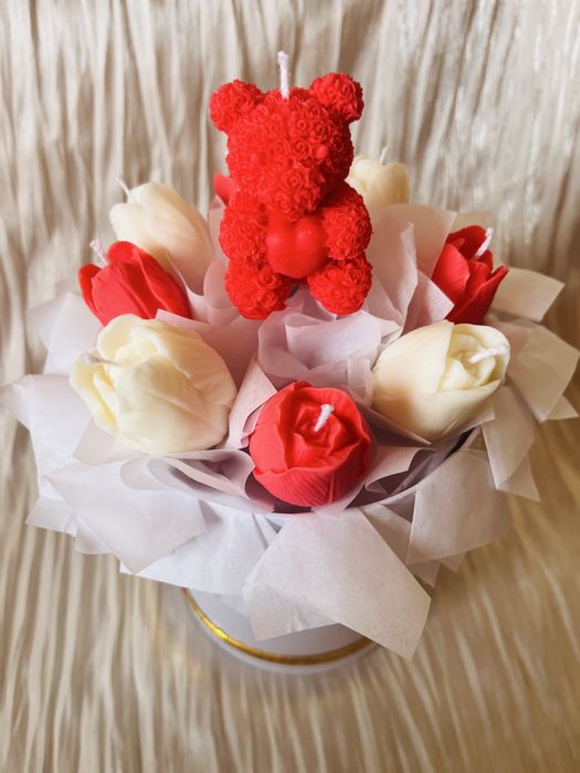 Луксозни букети и подаръци от 100% соев восък