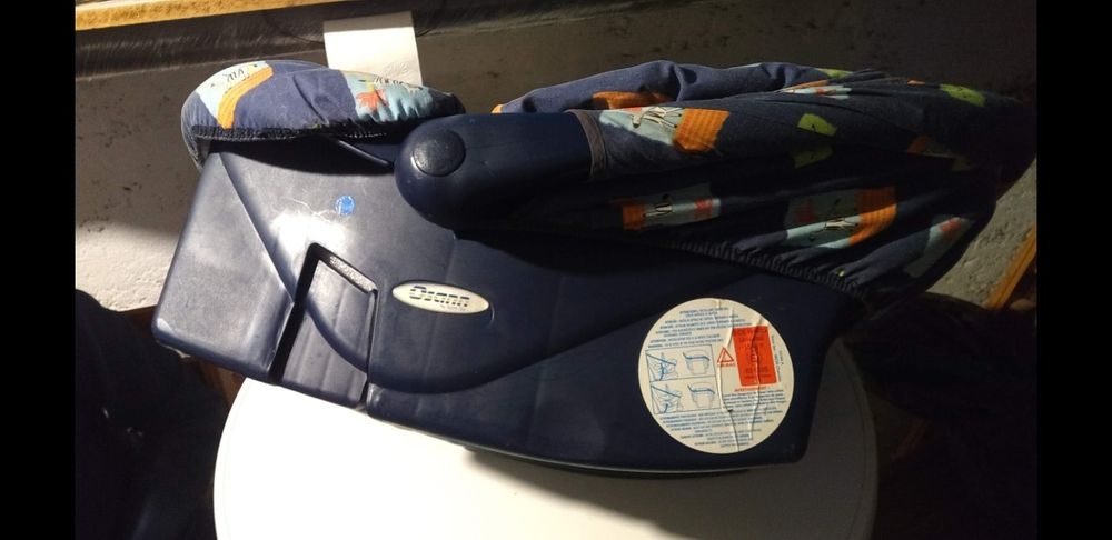 Шизлонг , люлка с музика и кош за кола