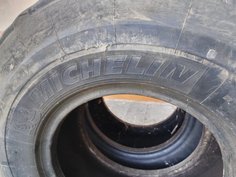 Vand 2 anvelope 445/80/R 25