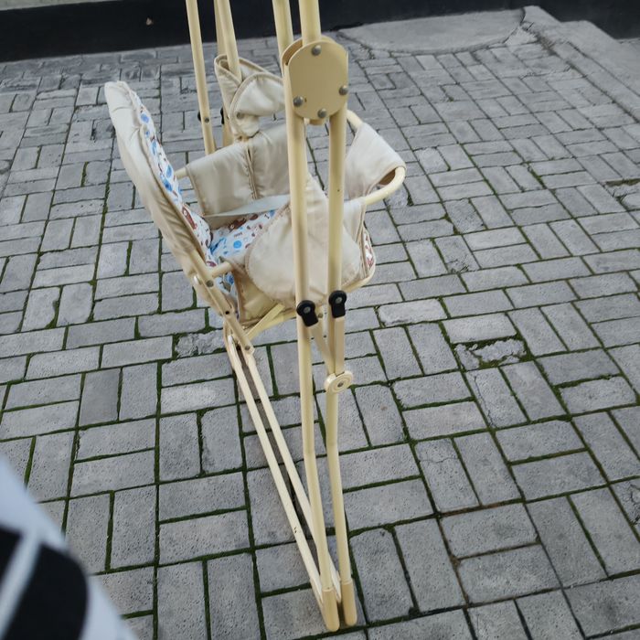 Качеля детская  состояние хорошее