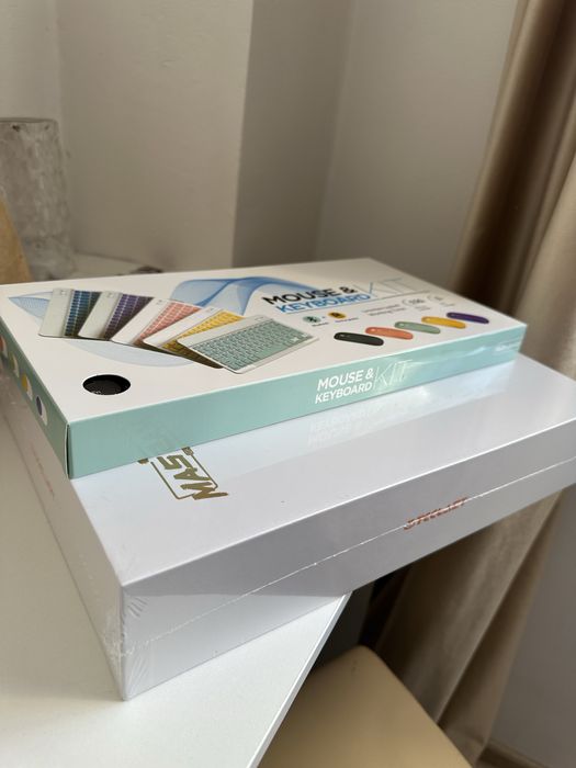 Планшет новый почти