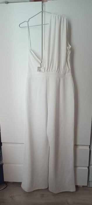 Нов бял дамски гащеризон Mohito.