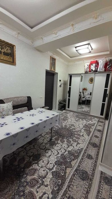 Продаётся 2х ком квартира  58м2  3этаж из 9. Ибн Сино 1 Поликлиника 40
