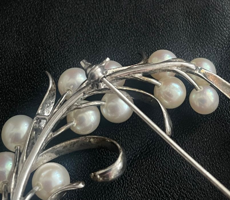 Брошка стил Микимото стерлингово сребро, истински перли,