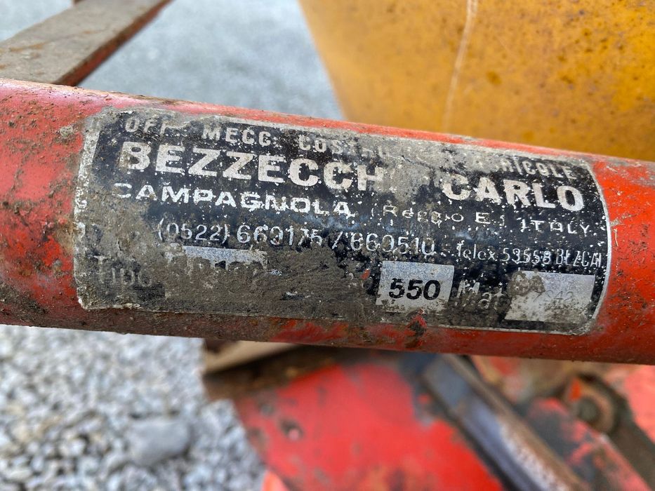 Imprastiat Mig azot ingrasaminte 350 litri