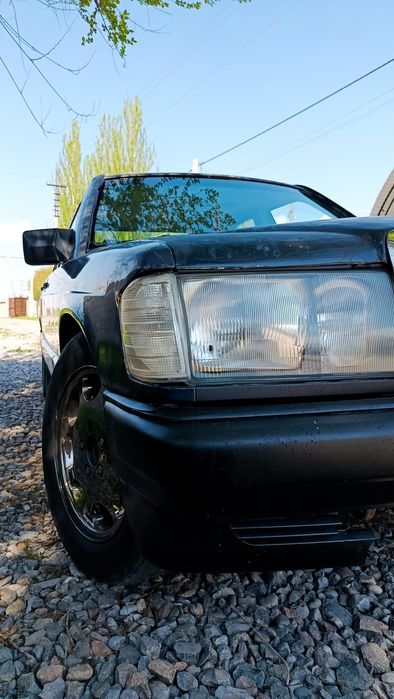 Мерседес 190 Е200