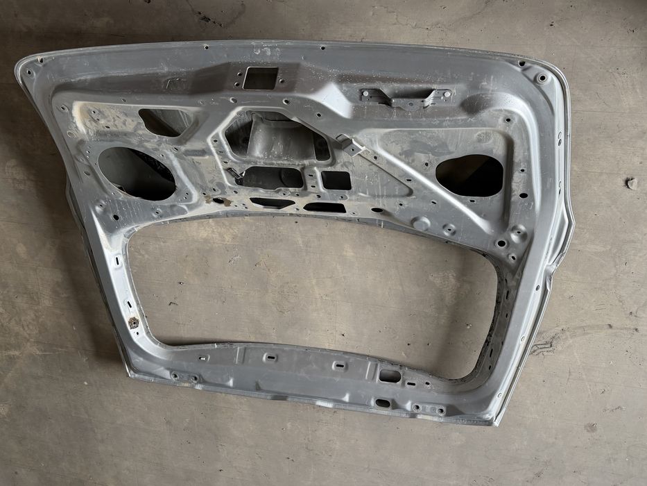 Задний капот от Toyota Highlander 2012 год