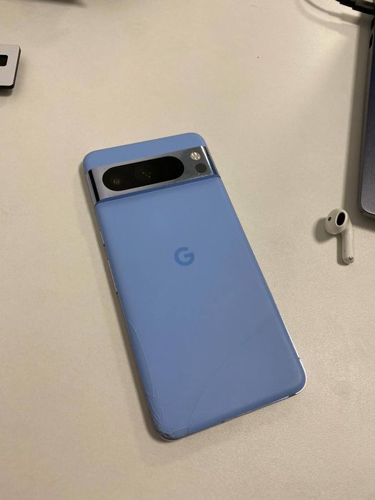 Pixel 8 Pro 128gb/iPhone 11 64gb