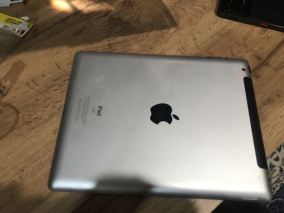 Продам айпад в отличном состоянии
