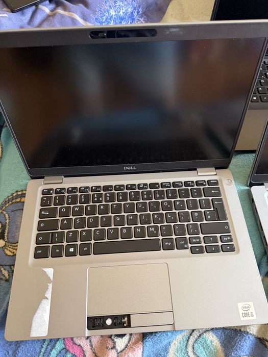 Vand Laptop dell Latitude 5310 /5400