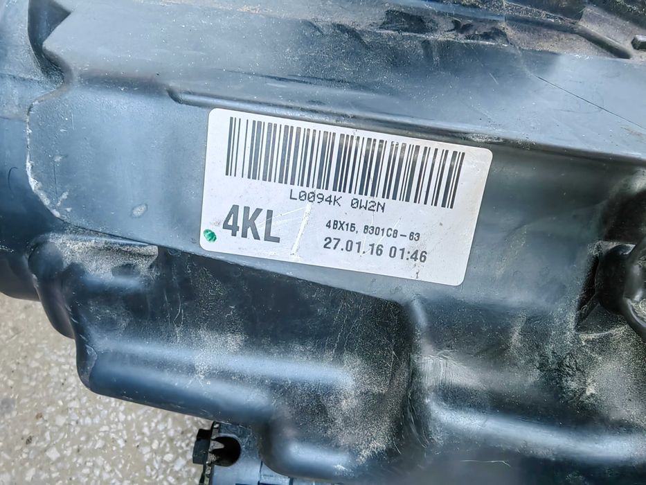 Фар Mitsubishi Outlander LED ляв Оригинален