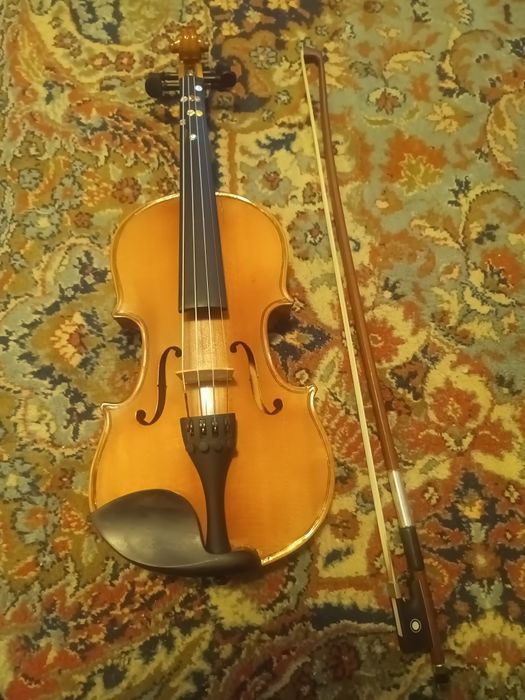 Vând vioară Cascha HH2135 1/4