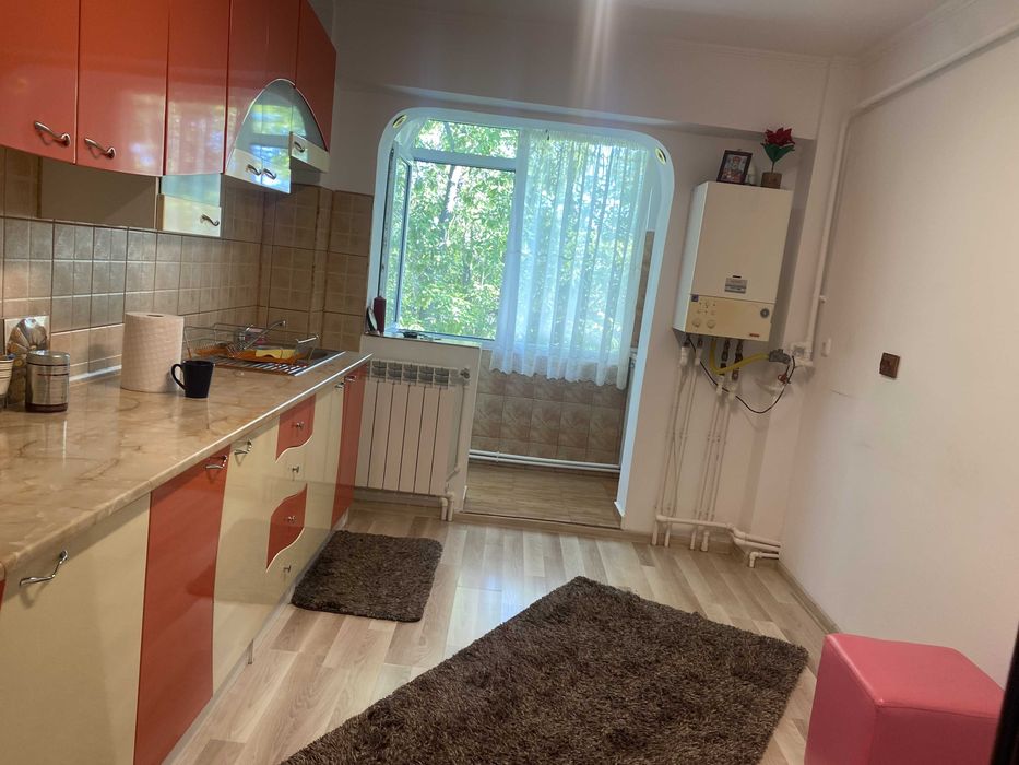 Vand apartament 2 camere cartier OBOR