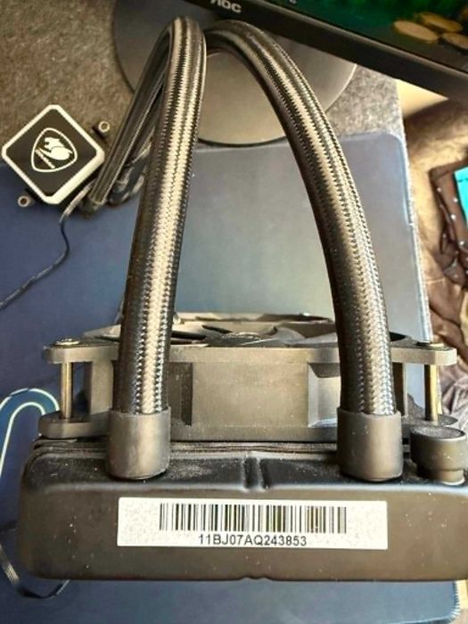Водно Охлаждане COUGAR AQUA 240