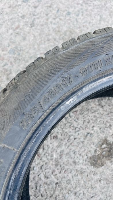 Продажа резины 235/45R17