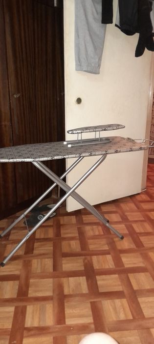 Продам гладильную доску.