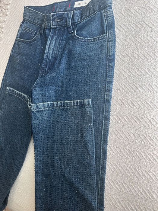 Дънки на Zara с камъни