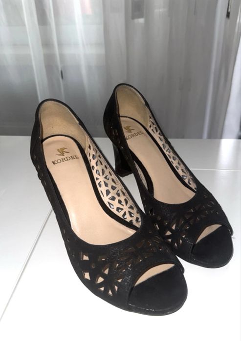 sandale cu toc elegante