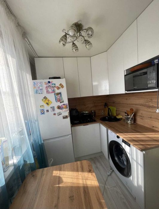 СРОЧНО продам 2 ком квартиру в центре