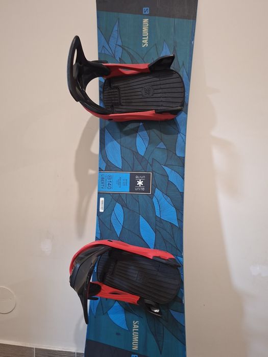 Snowboard Salomon Liberty 140 cm  cu Legaturi Burton Step On