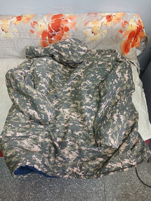 Продам бушлат 10000тенге